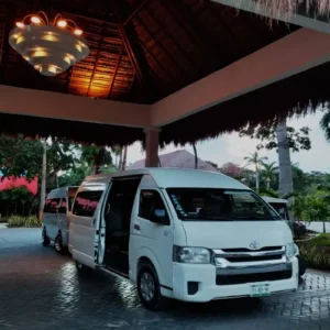 Transfert privé de Puerto Morelos à l’Aéroport de Cancún (CUN)