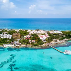 ISLA MUJERES VISTA AEREA
